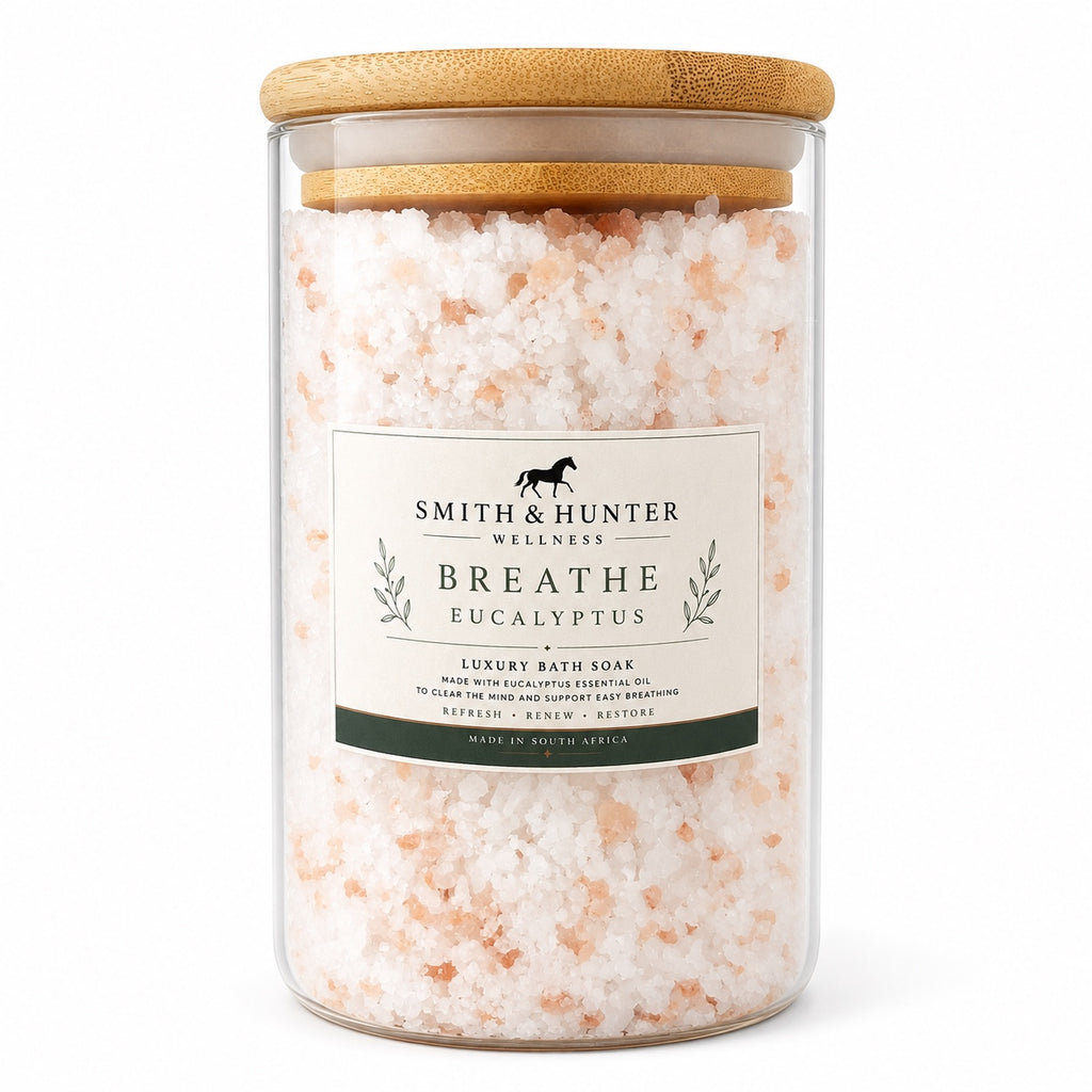 Smith & Hunter Breathe eucalyptus bath salt mix 1 kg glass jar with wooden lid, front view