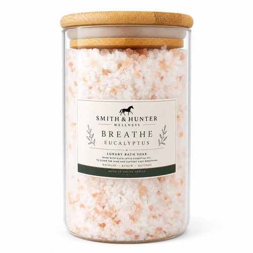Smith & Hunter Breathe eucalyptus bath salt mix 1 kg glass jar with wooden lid, front view