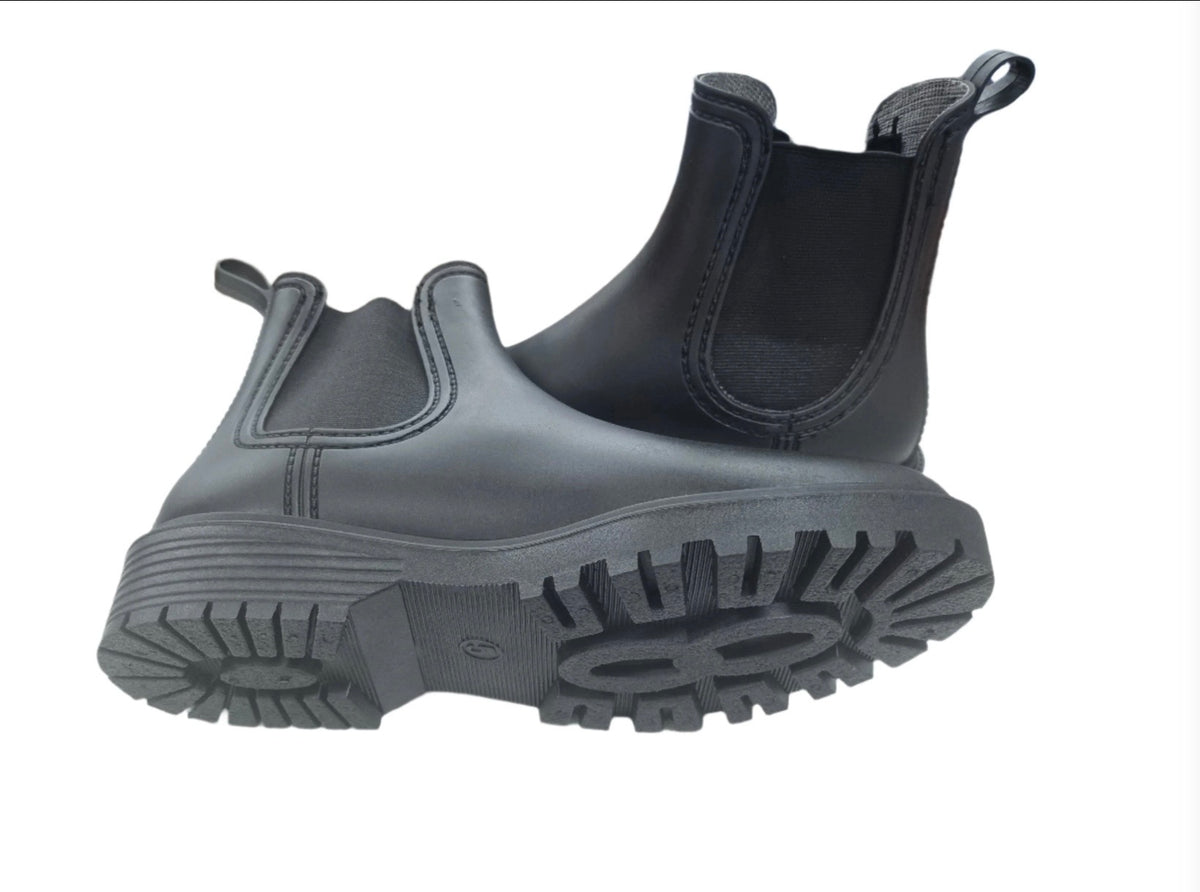 Solo black all-weather jodhpur boots showing the treaded sole